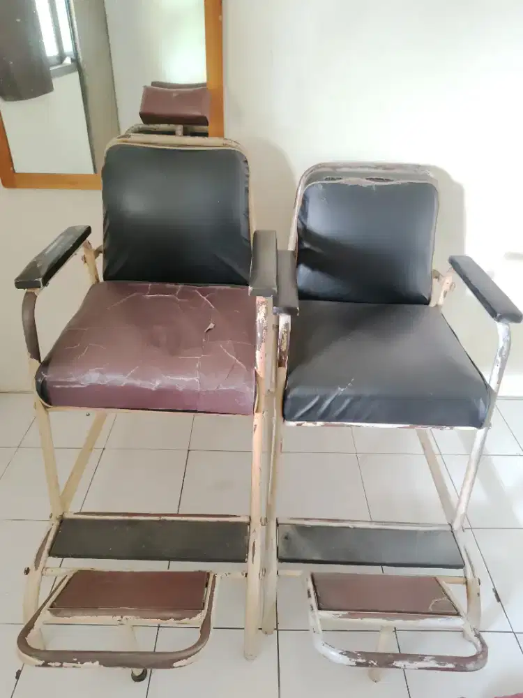 bangku pangkas rambut