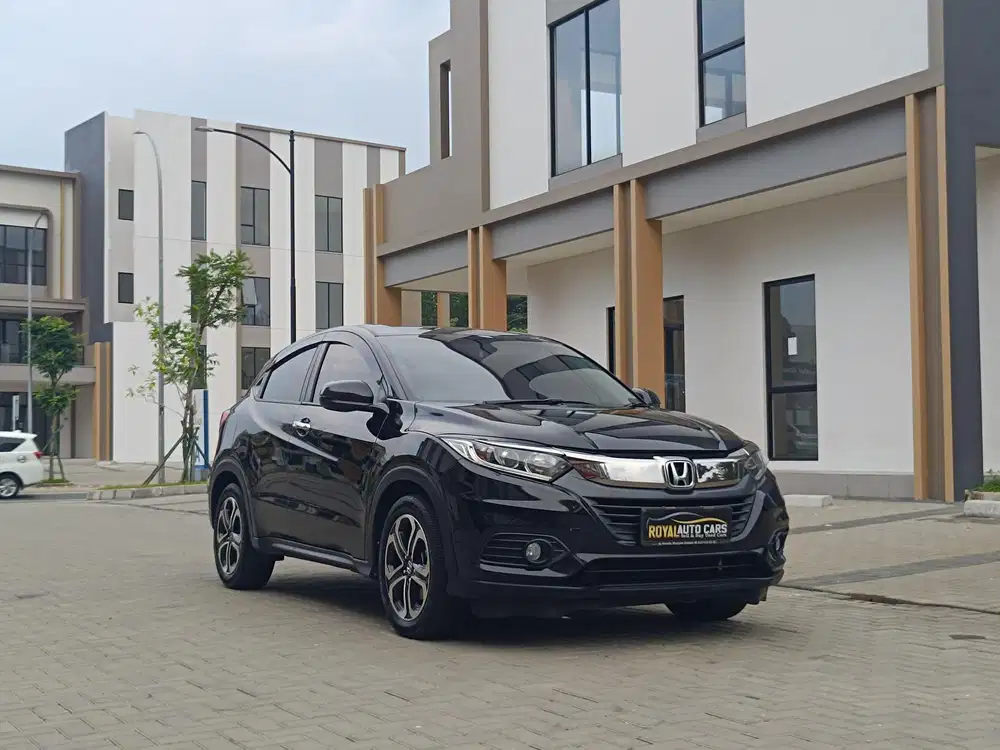 JUALCEPAT TANGAN PERTAMA! Honda HR-V 1.5 E AT 2018 SIAP PAKAI