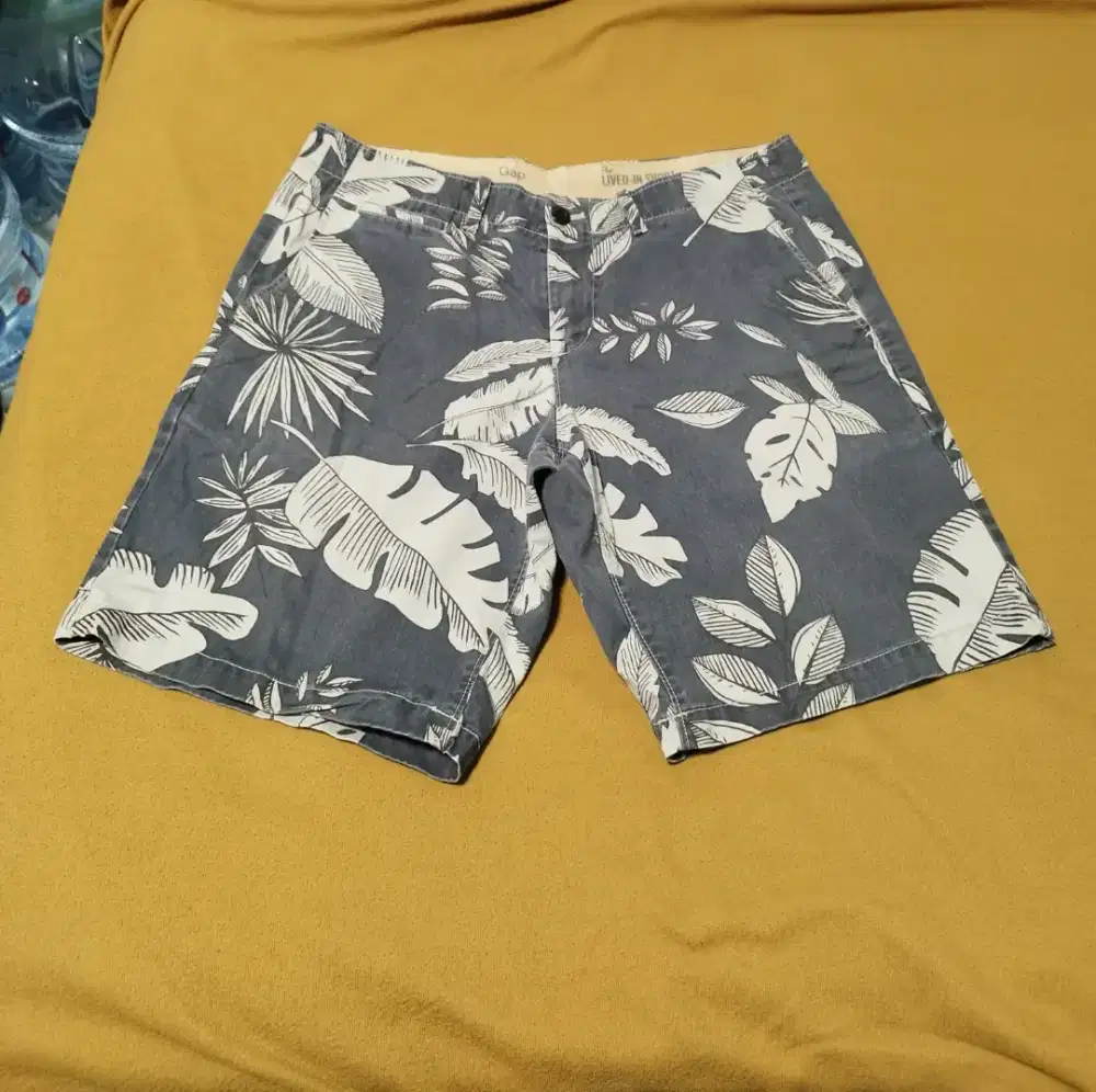 Jual celana pendek GAP original (baru)