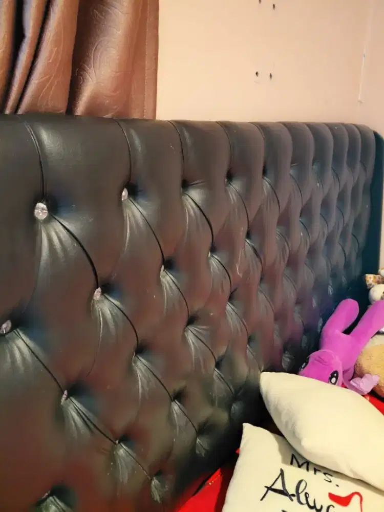 Preloved Dipan dan Headboard Kasur Merk Elite