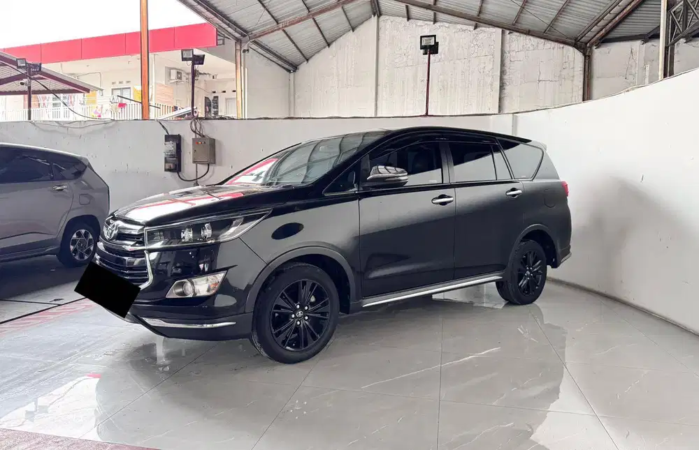 Toyota Innova Venturer Diesel Matic