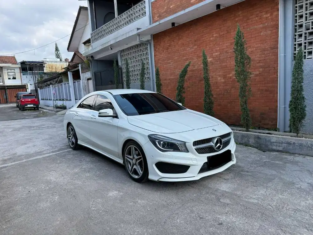 Km rendah - Mercy CLA200 AMG Line matic 2015 Putih || 2016