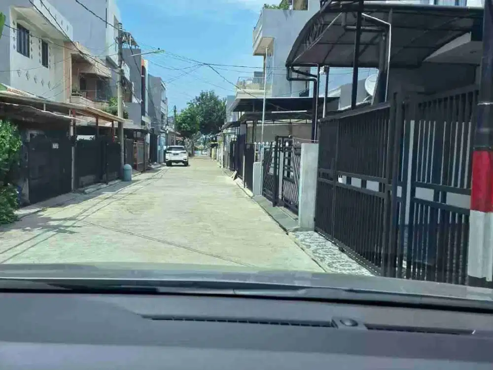 dijual rumah tua di kelapa gading