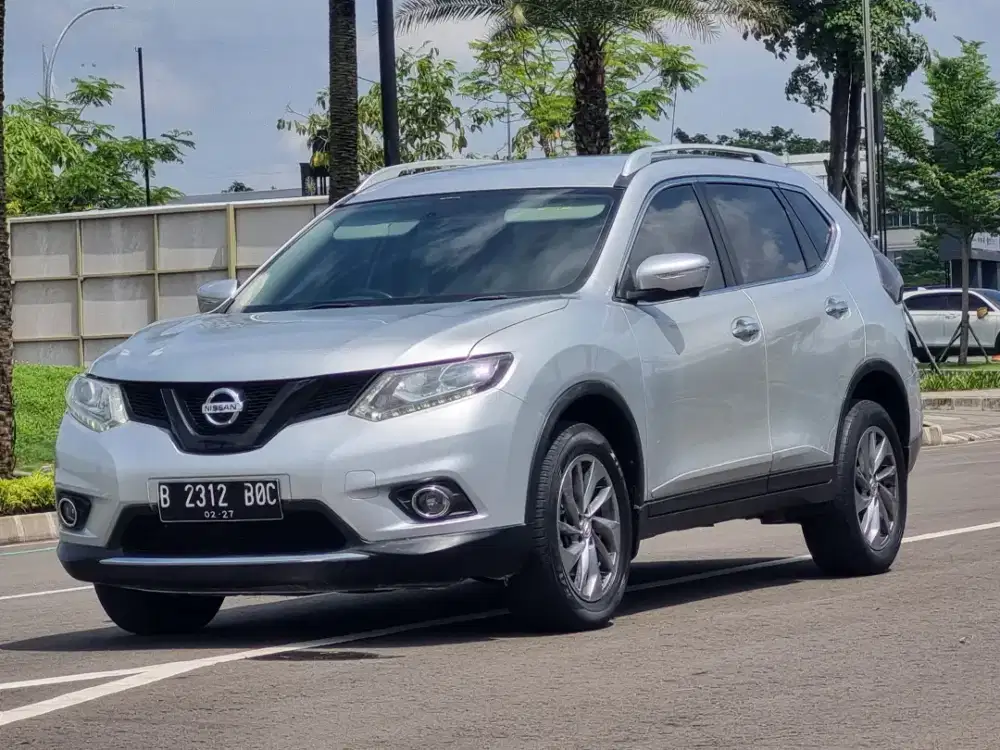 Nissan Xtrail 2.5 Automatic 2017 Bensin Silver Metalik