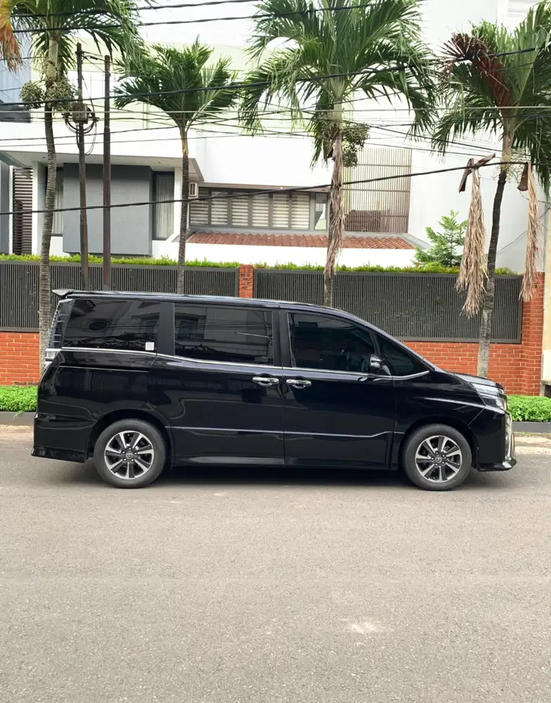 Toyota Voxy 2019 Bensin