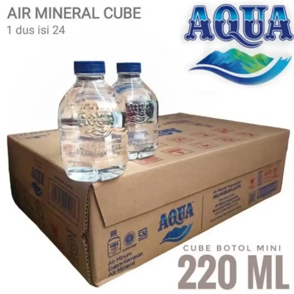 Aqua Botol Cube 220 ml per dus