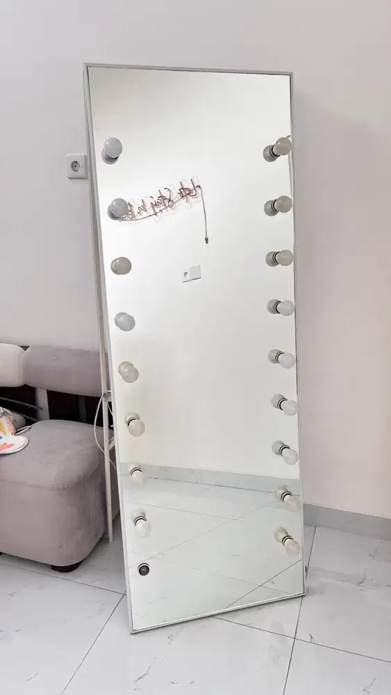 Lampu Kaca Aesthetic