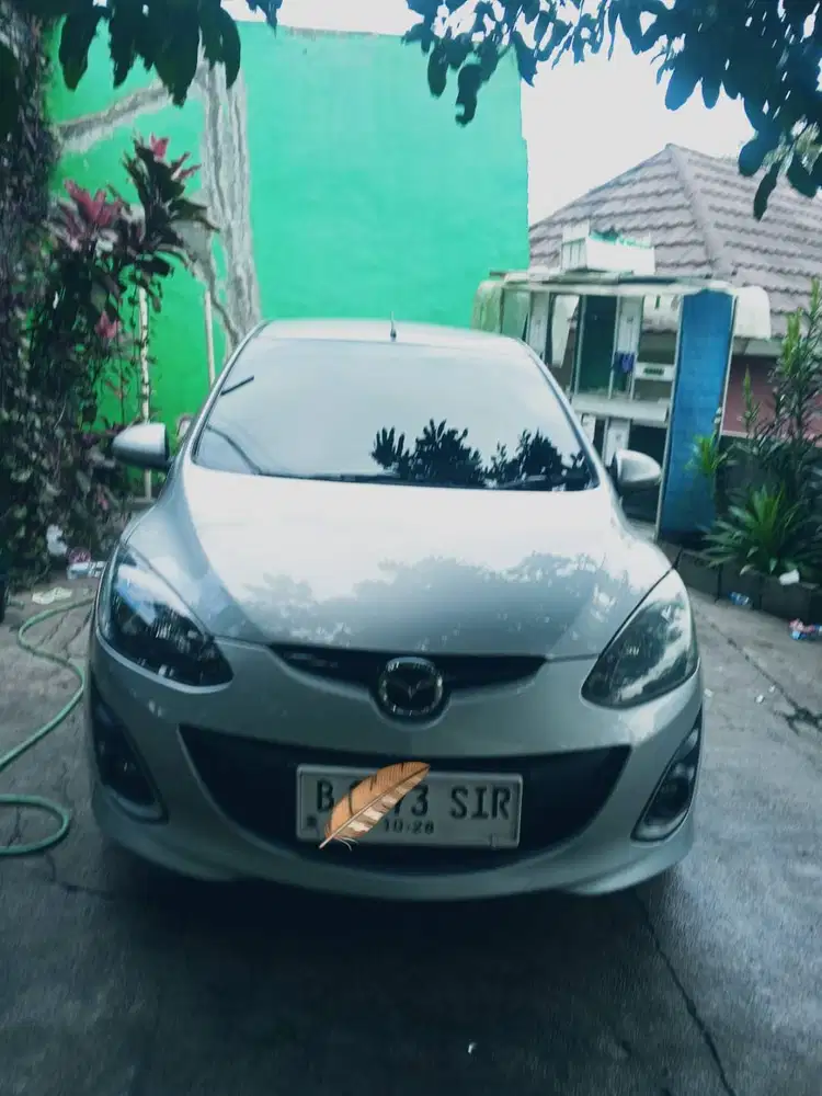 si gesit Mazda2