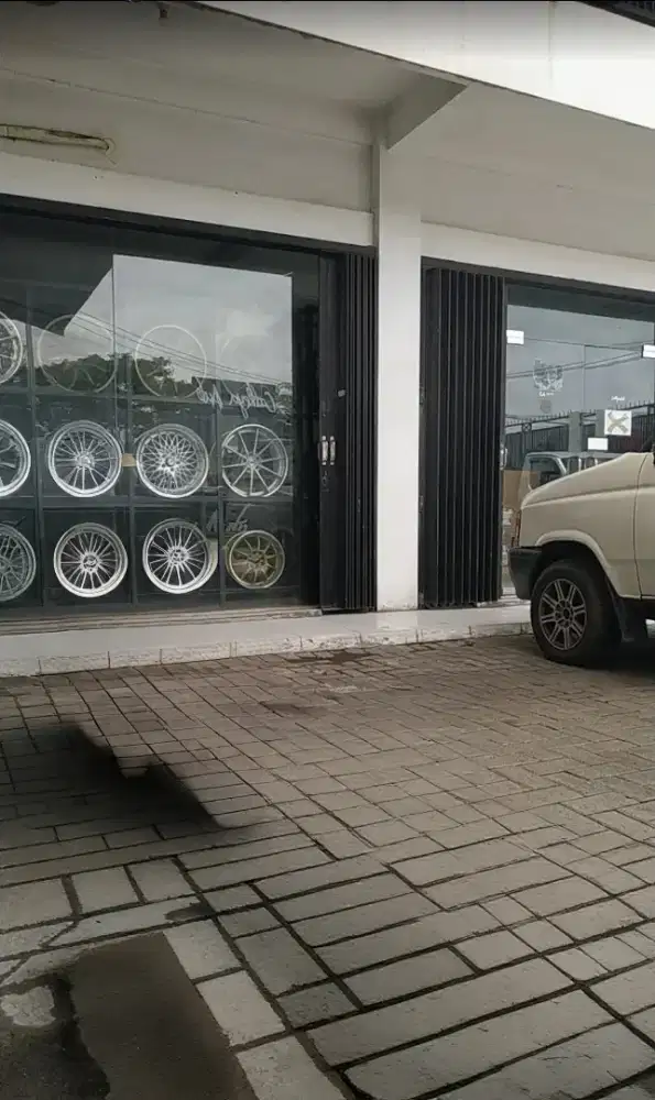 Di cari tenaga kerja Adm kantor