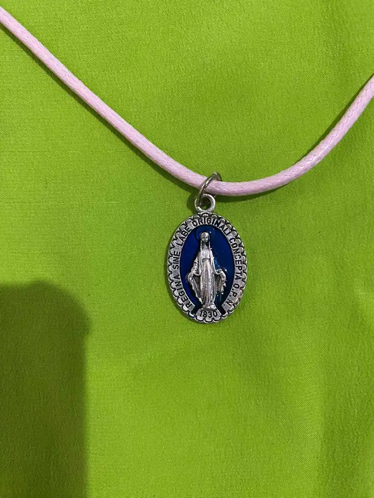 KALUNG & LIONTIN – BUNDA MARIA - REGINA SIBE LABE ORIGINALI - PRELOVED