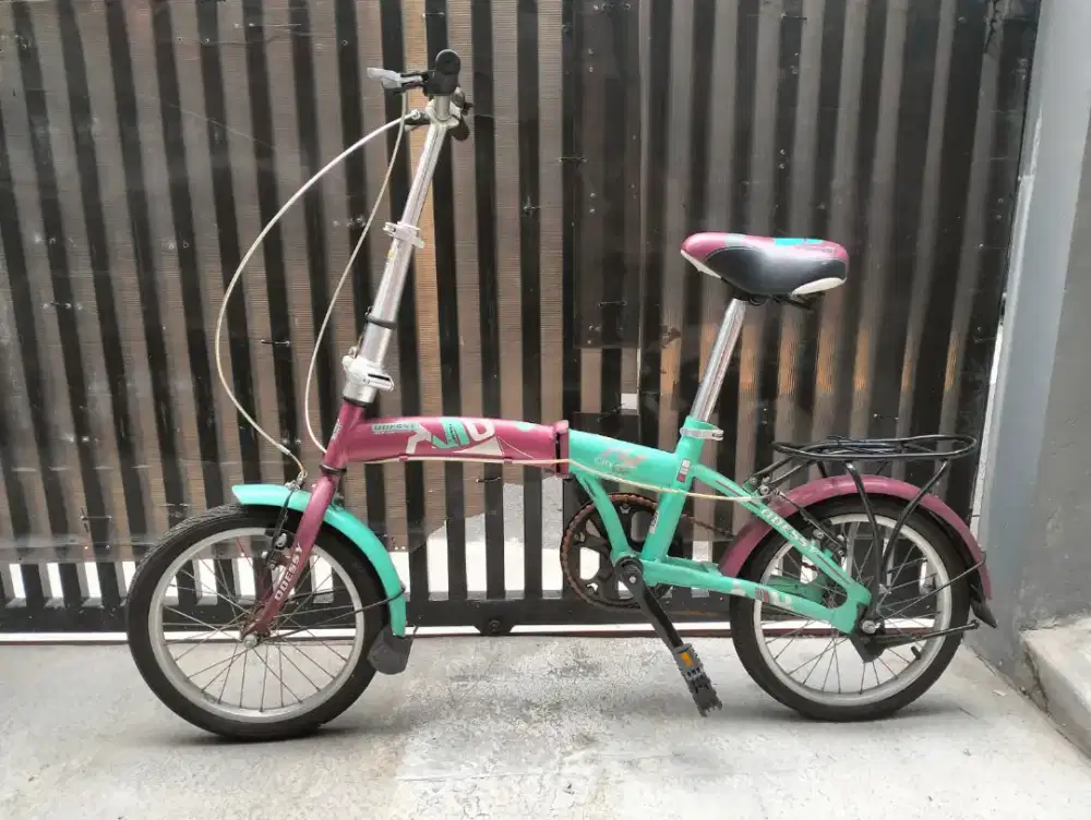 Sepeda lipat Odessy