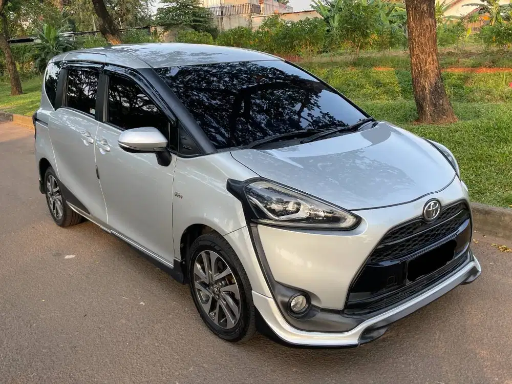 Toyota Sienta 1.5 Q (Tipe Tertinggi)