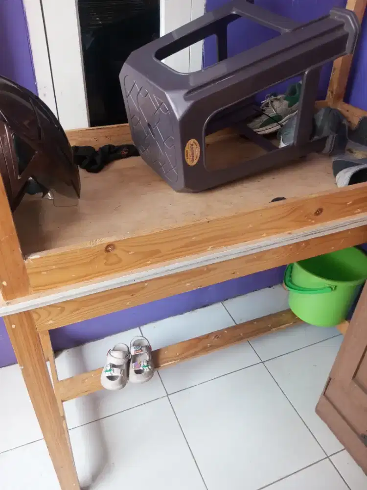 Meja makan buat usaha