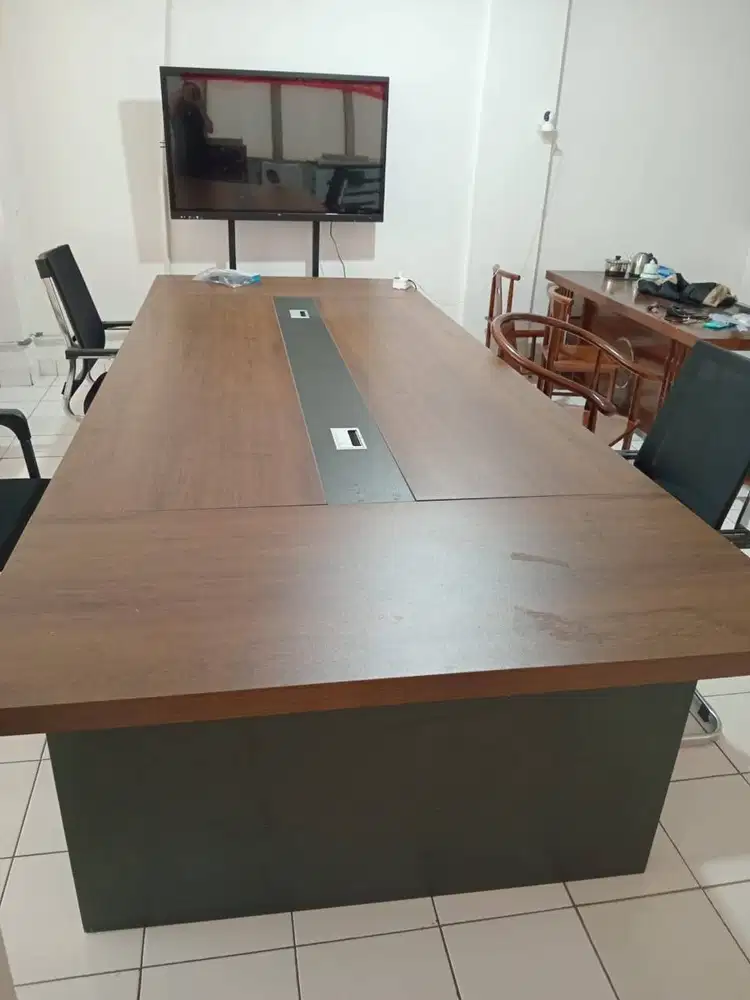 Meeting Desk 95% new