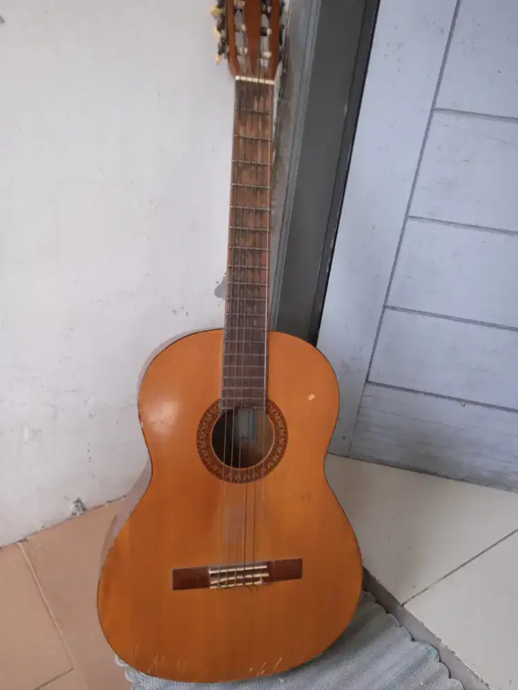 Gitar akustik yamaha C315 ori