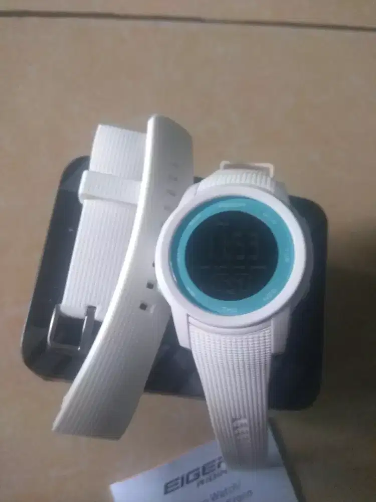 Jam tangan wanita/pria