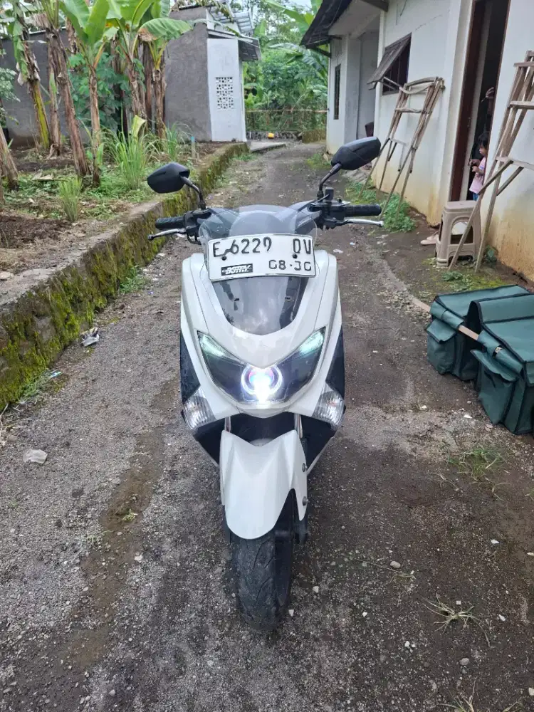NMAX 2016 putih mulus