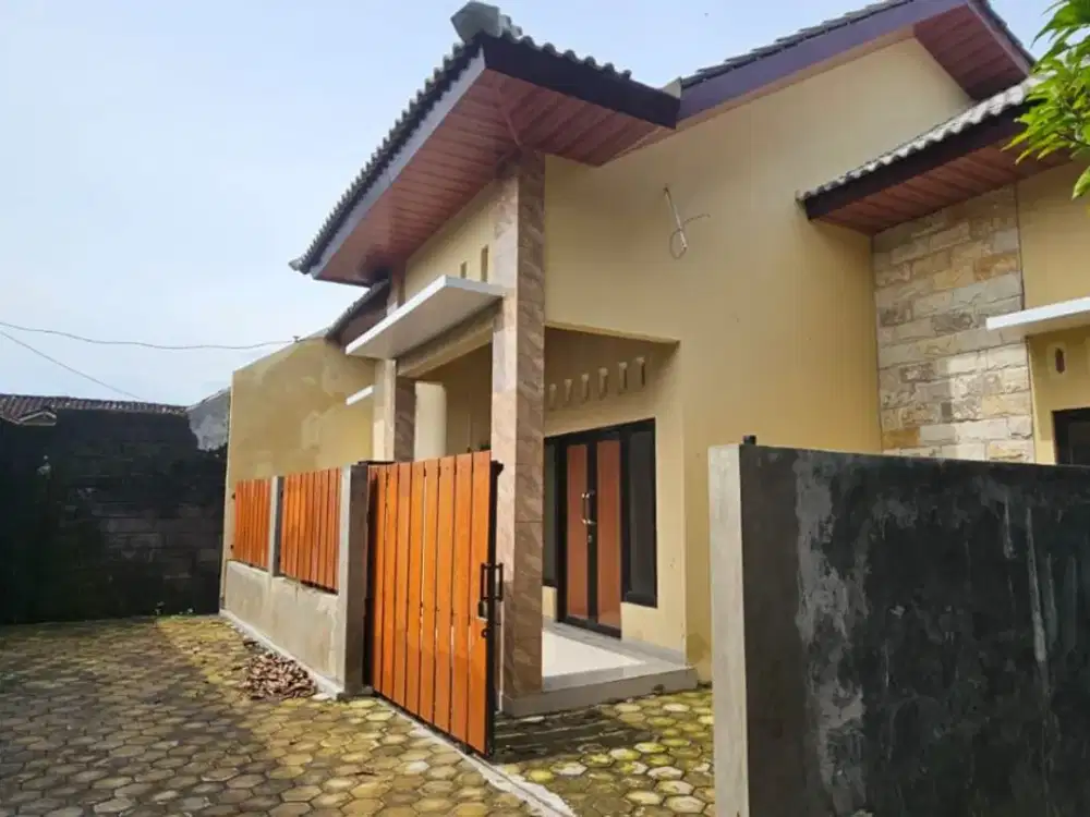 Rumah Siap Huni Legalitas SHM + IMB Lengkap Dekat Tol Purwomartani