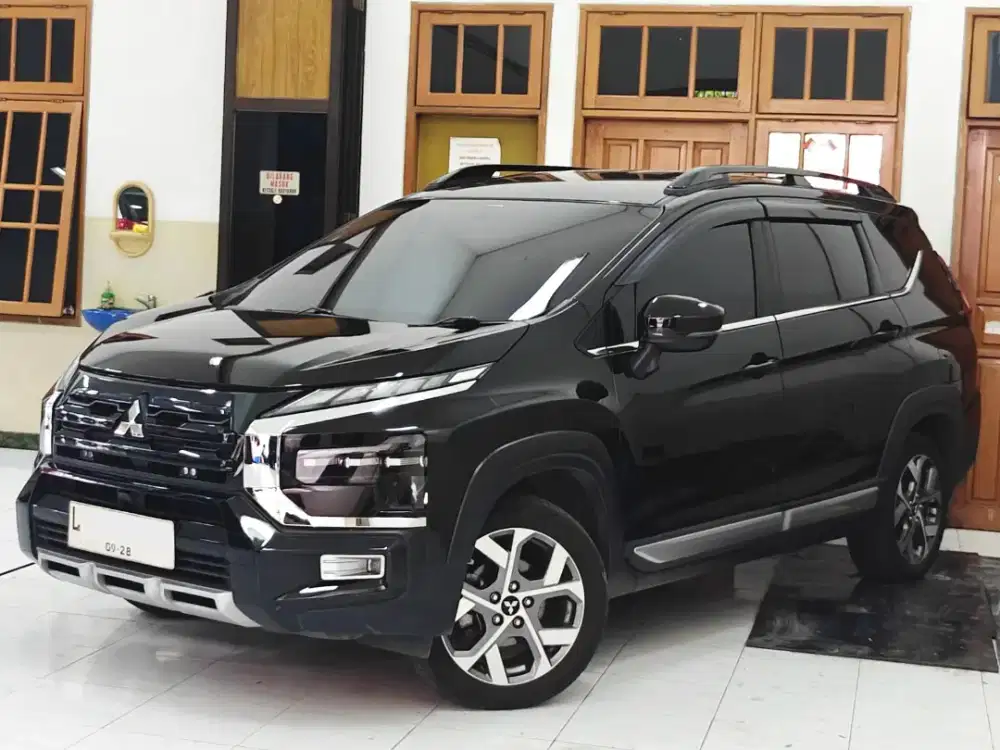 Dp35jt Xpander Cross Premium 2023 Automatic 1.5 AT L Tg1 Ful Ori 2024