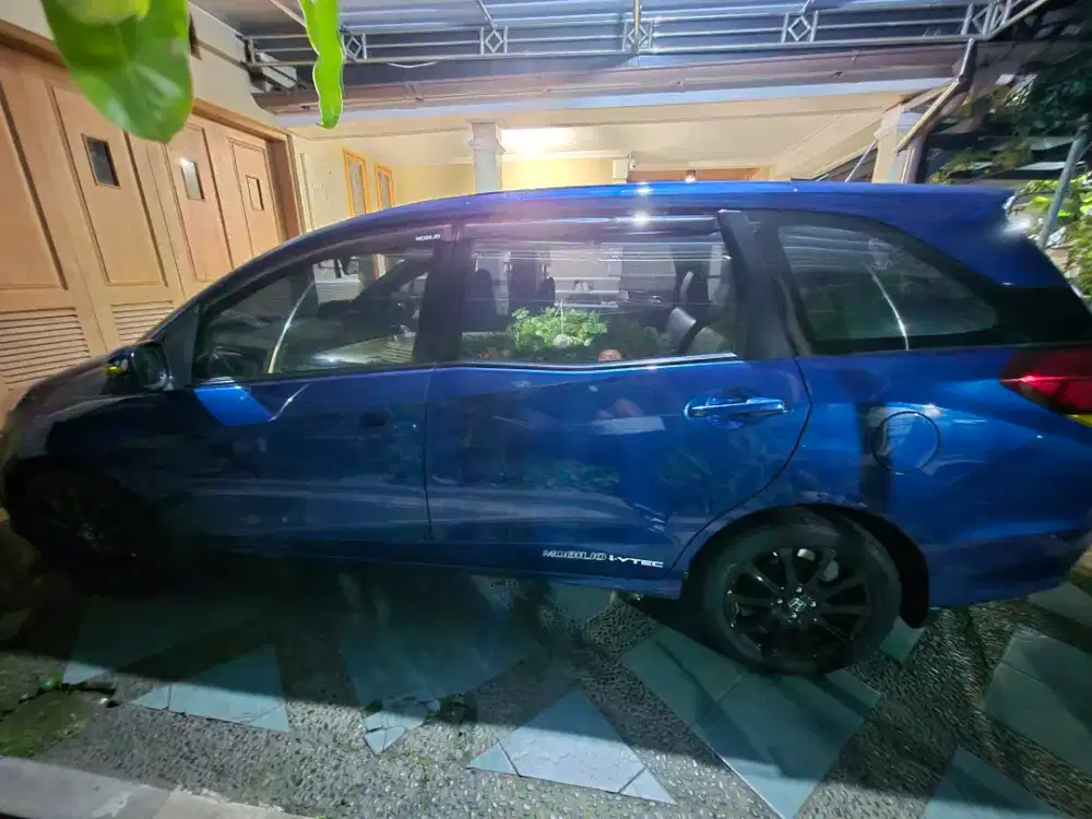 Honda Mobilio E CVT 2014 Biru Langit