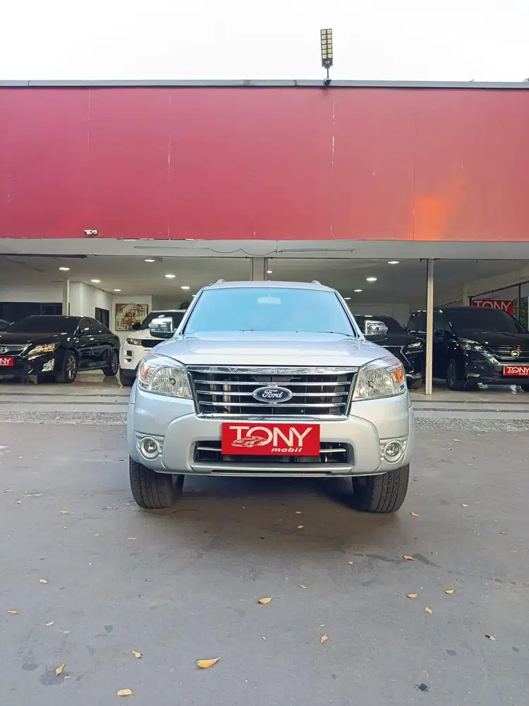 Ford Everest 2.5 XLT AT 2011 Silver