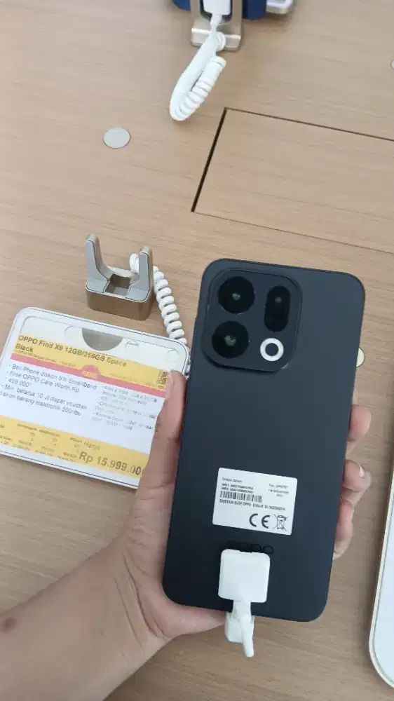 OPPO FIND X9 12GB/256GB CICILAN/CASH BISA KE ERABLUE CIRENDEU