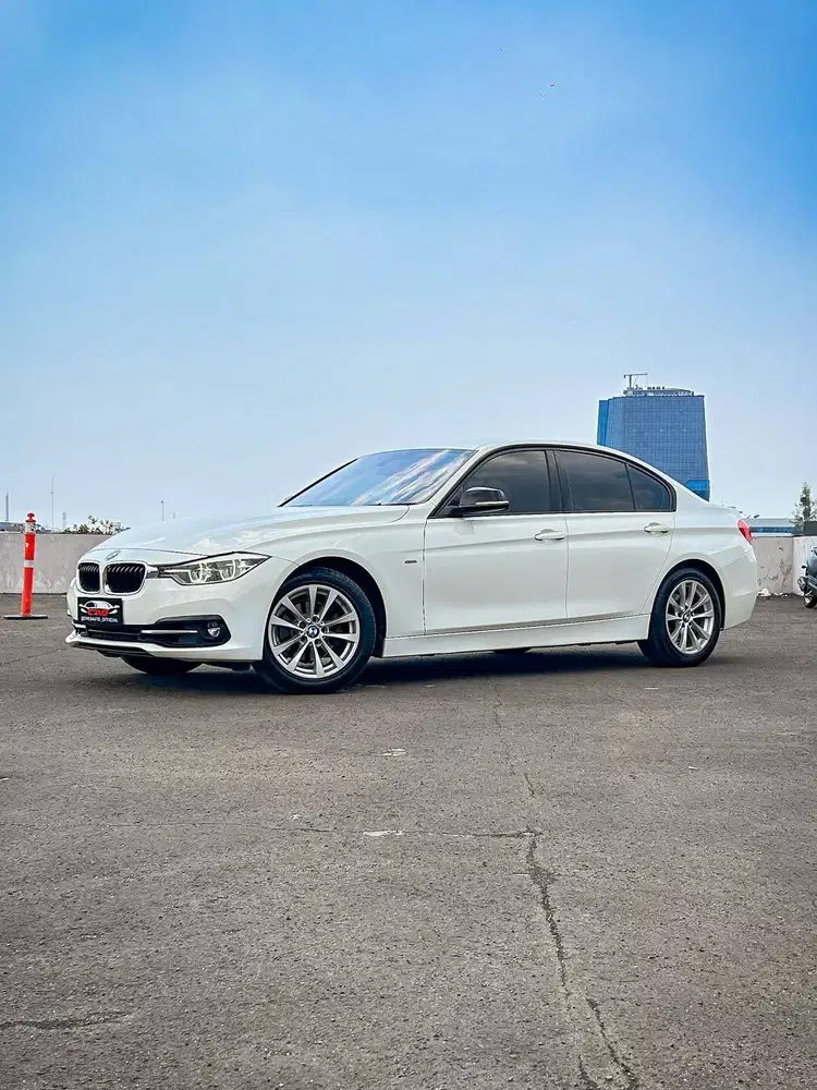 ODO 49RB!!! BMW 320i SPORT (2018)