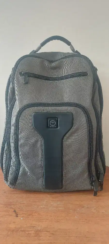 Tumi T-tech Rolling backpack