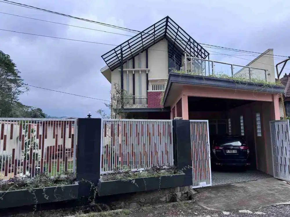 VILLA MEWAH 2 LANTAI – FAISHOL HOUSE BATU!