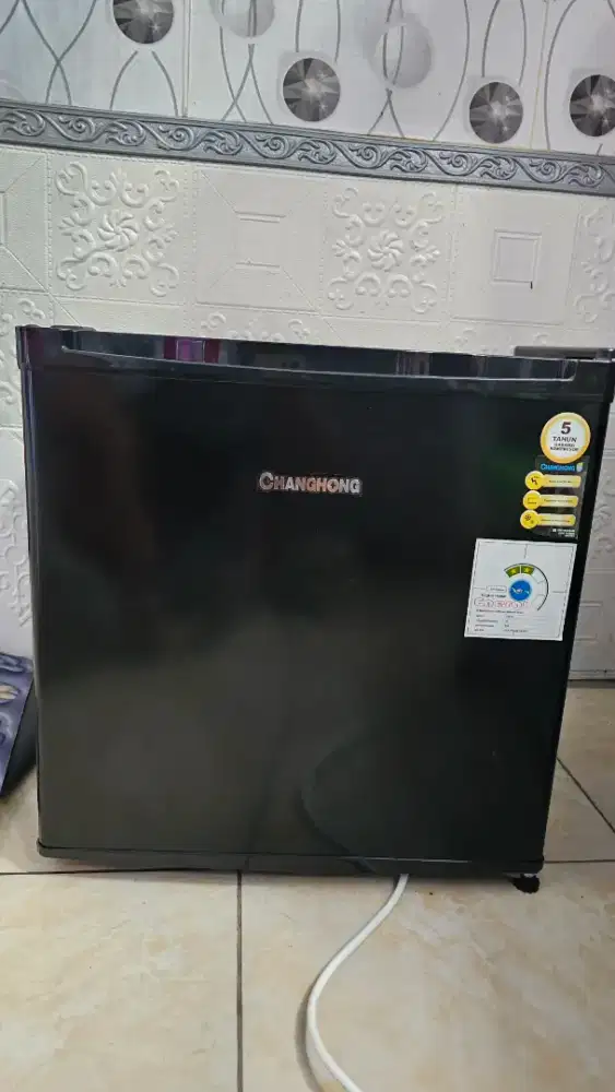 KULKAS 50L CHANGHONG LIKE NEW 99%