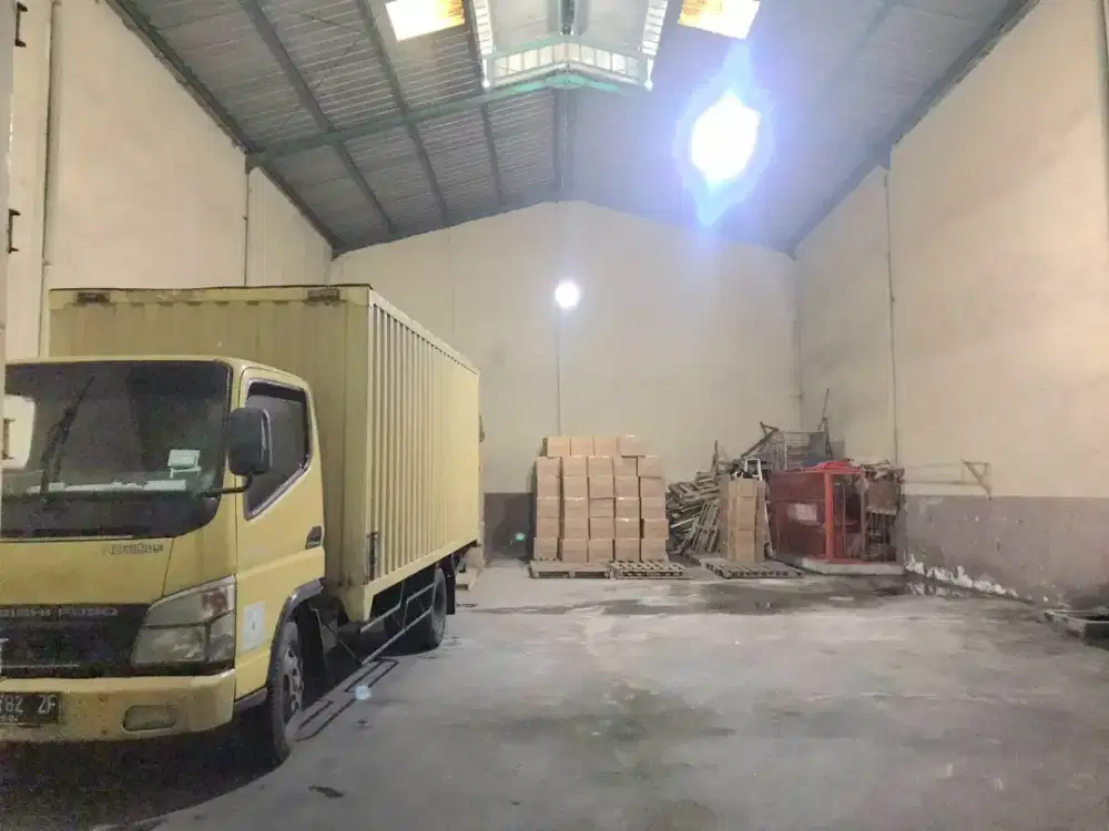 DIJUAL GUDANG BESAR DI KOMPLEK PERGUDANGAN MEIKO