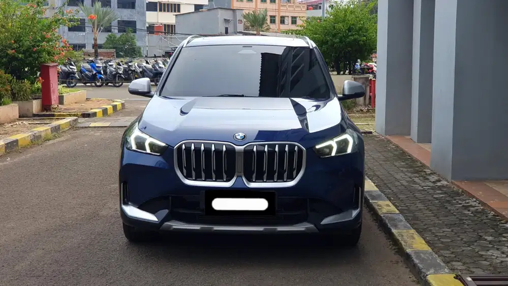 14rban mls bmw x1 sdrive xline 2023 biru pajak panjang