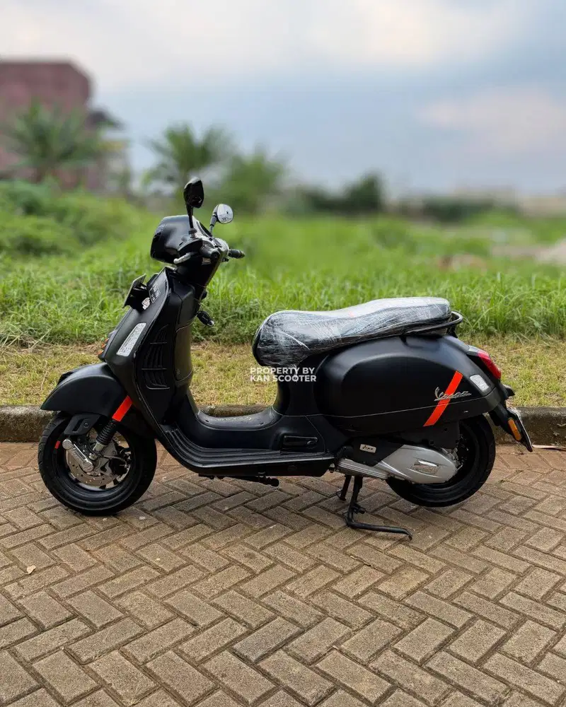 VESPA GTS S iGET ABS FACELIFT “KEYLESS” 2023 BERGARANSI