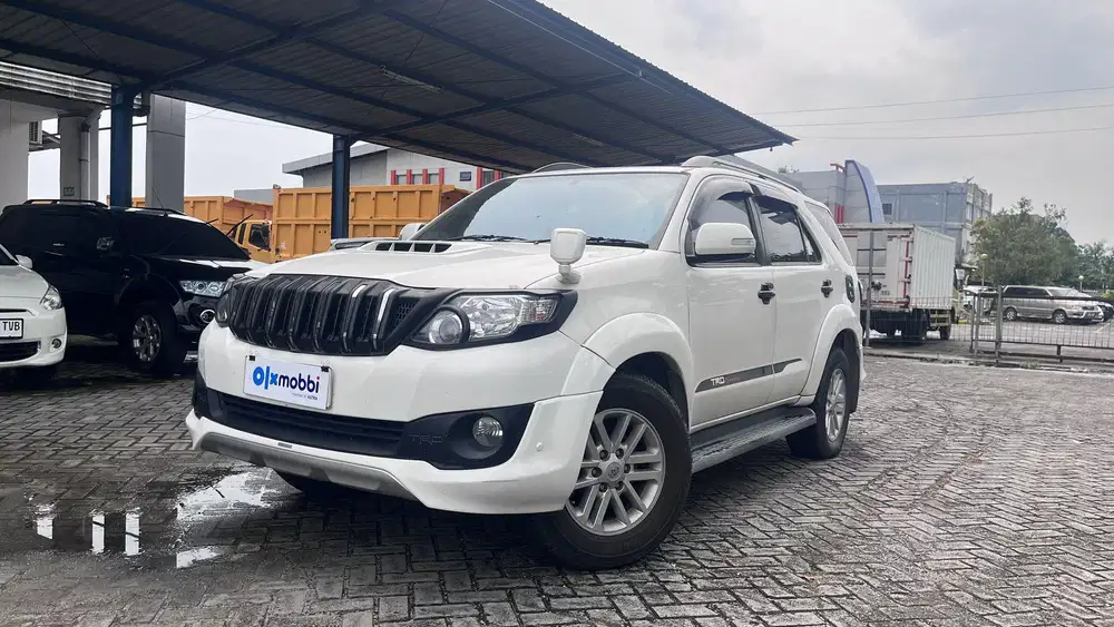 FORTUNER 2.5 G VNT TRD SOLAR AT 2013 - EX