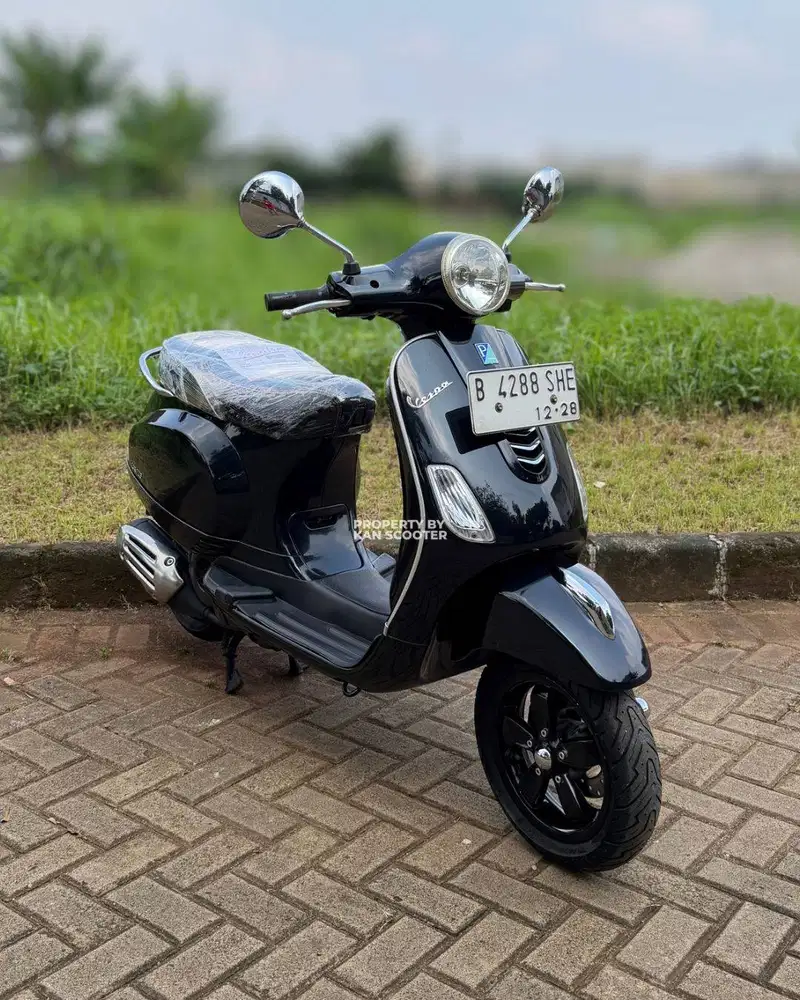 JUAL MURAH VESPA LX 125 iGET 2018 MULUS