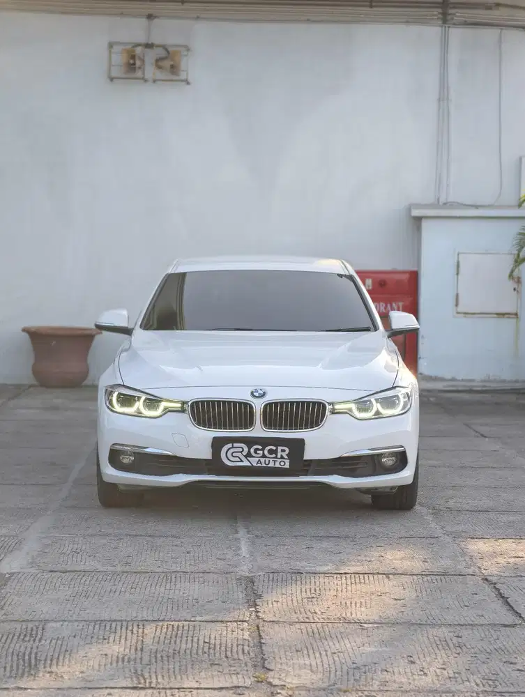 KM 54 RIBU RECORD! BMW 320i LUXURY F30 LUXURY BENSIN NIK 2018/2019