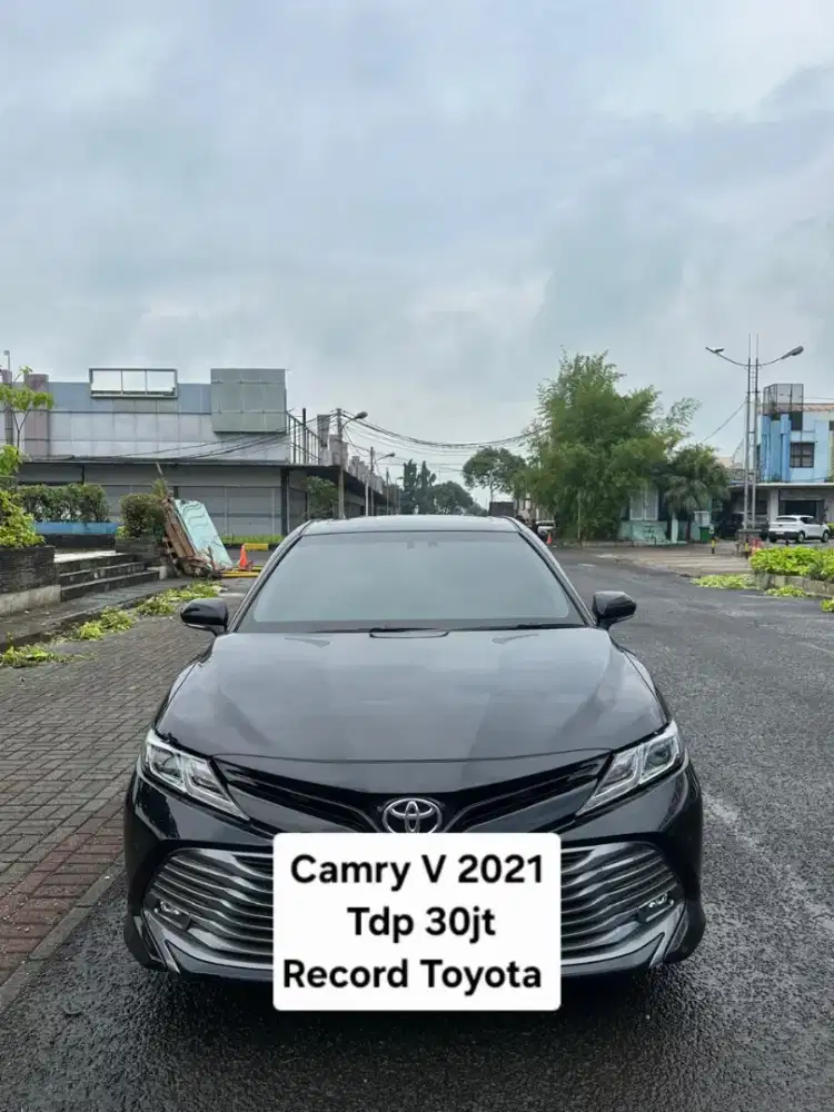 Toyota camry V 2021 odo30rb 2022 hitam orisinil cat 2020 record resmi
