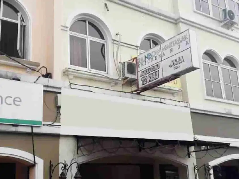 Ruko 3 Lantai Lokasi Strategis di Kawasan Ruko Casa Grande Depok Sleman