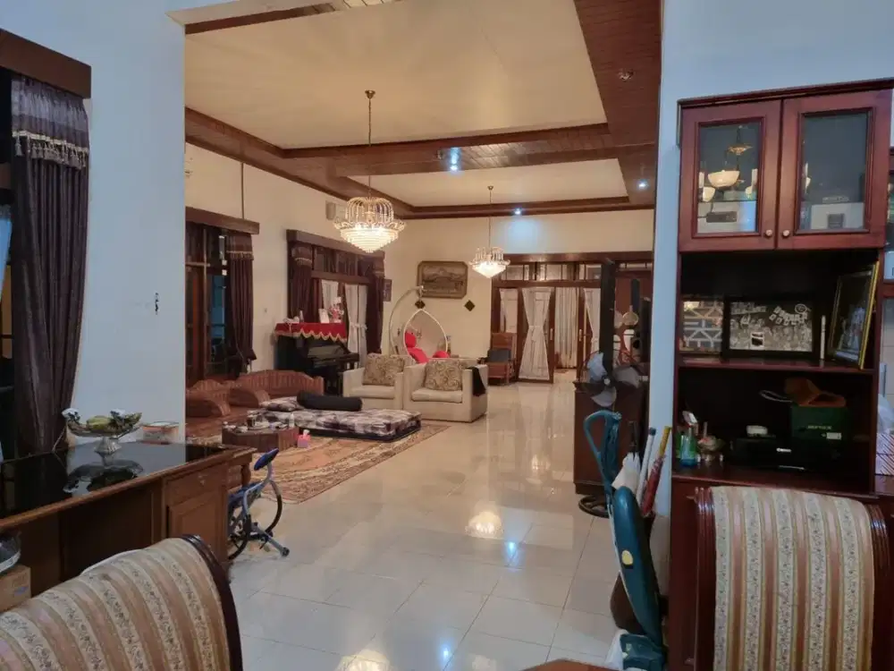 Dijual Rumah Siap Huni, Tanah Luas di Kedung Lumbu Pasar Kliwon