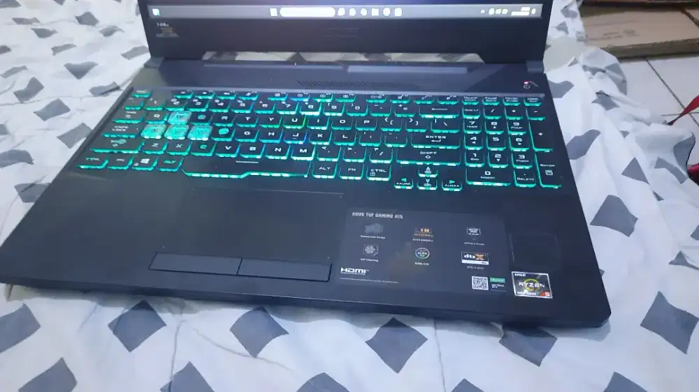 Asus TUf  A15 Ryzen 5 4600H ,ram 16,SSD 512, GTX 1650  RGB .Like news