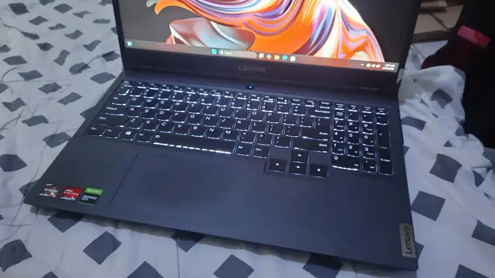 Legion 5  AMD Ryzen 5 4600H , ram 16 gb ,VGA  GTX 1650 Ti,SSD 256