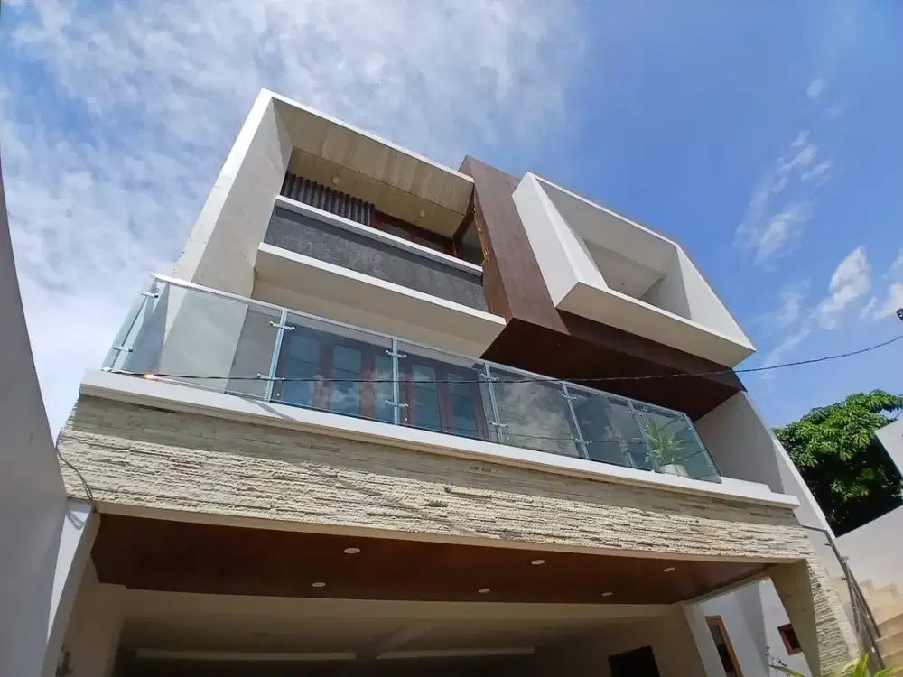 Dijual  Rumah Luxurios Brand New di Lokasi Strategis Jagakarsa, Jakarta Selatan