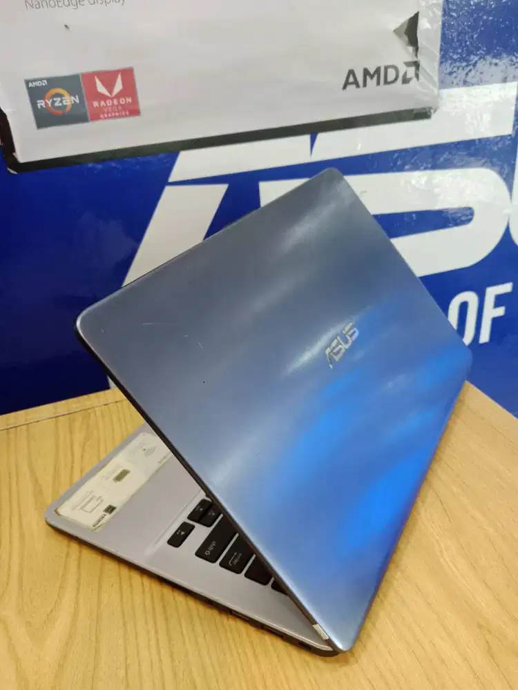 LAPTOP EDITING ASUS VIVOBOOK X405UQ CORE i7 GEN 7 RAM 8GB SSD 128GB +