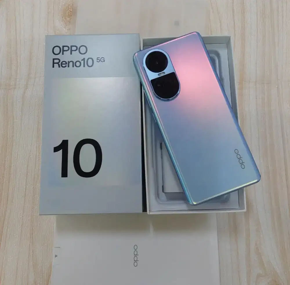 Dijual hp android Oppo Reno 10 5G 8/256 gb keluaran pertama