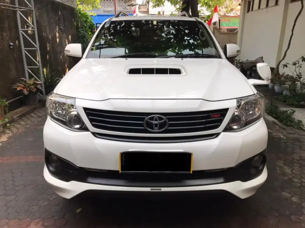 Toyota Fortuner 2.5 G TRD AT Diesel