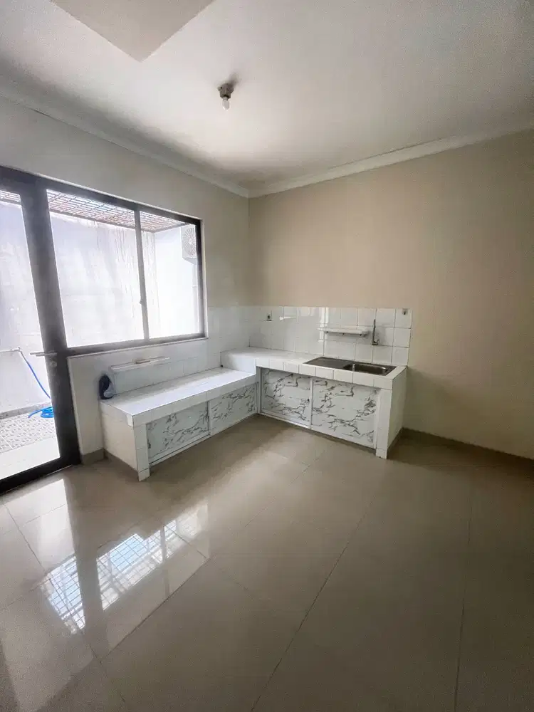 Disewakan rumah Casa Jardin