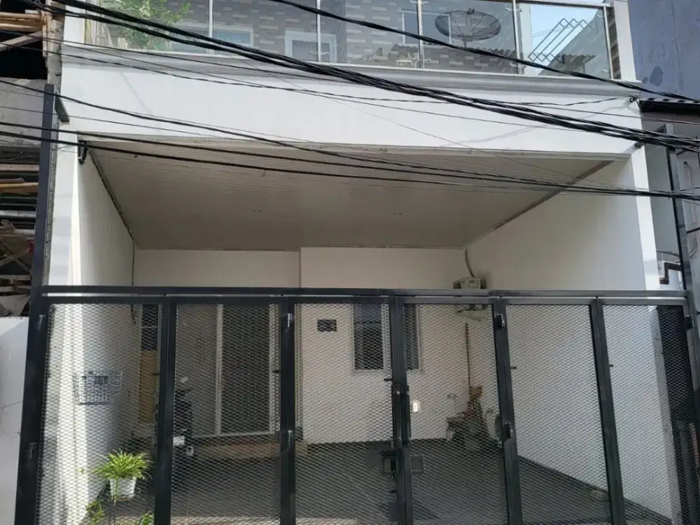 jual rumah bagus 3 lantai di kelapa gading