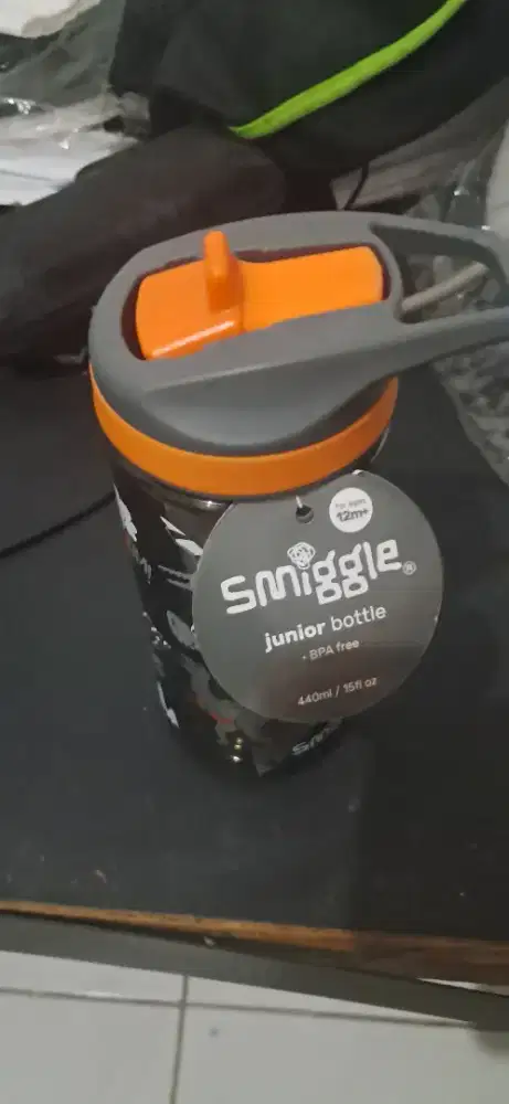 Botol minum smiggle