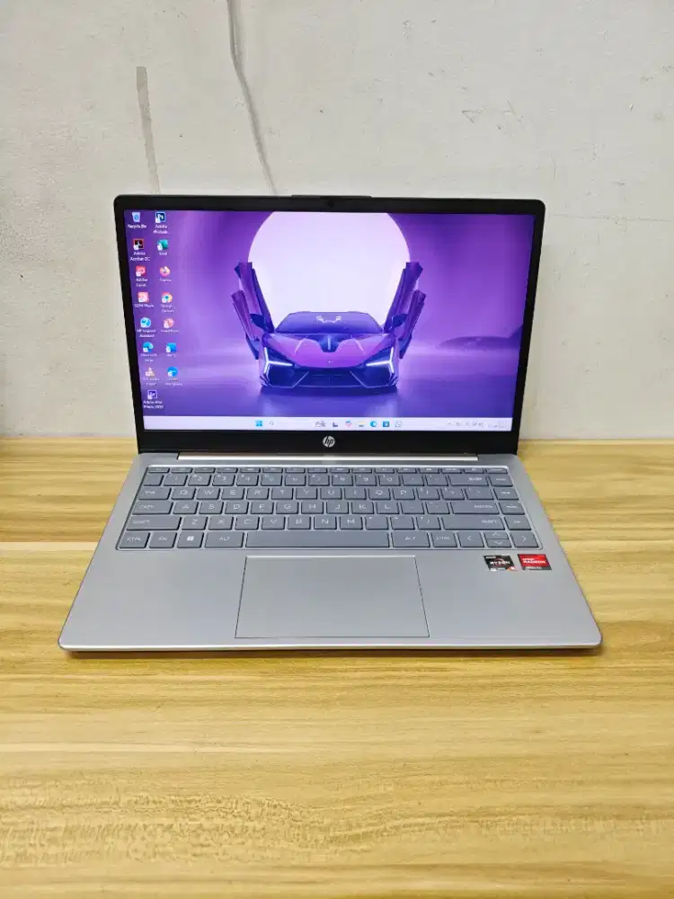 Hp 14-em0016AU. Ryzen 5-7520u. Ram 8gb. Ssd 513gb