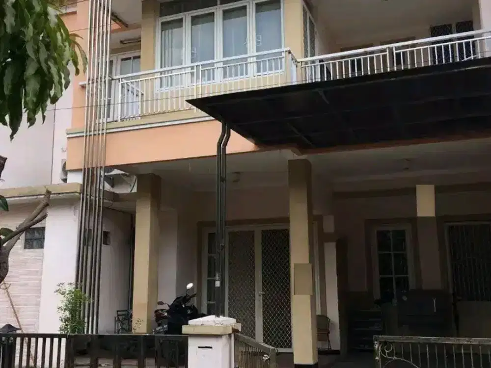 DIJUAL RUMAH KUTISARI ROYAL PARK SURABAYA RON.A744